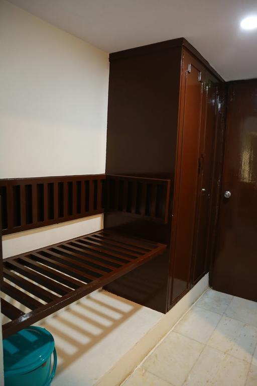 Hotel Shridevi Park Chennai Exterior photo