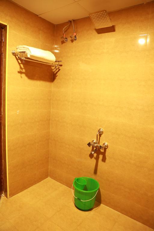 Hotel Shridevi Park Chennai Exterior photo