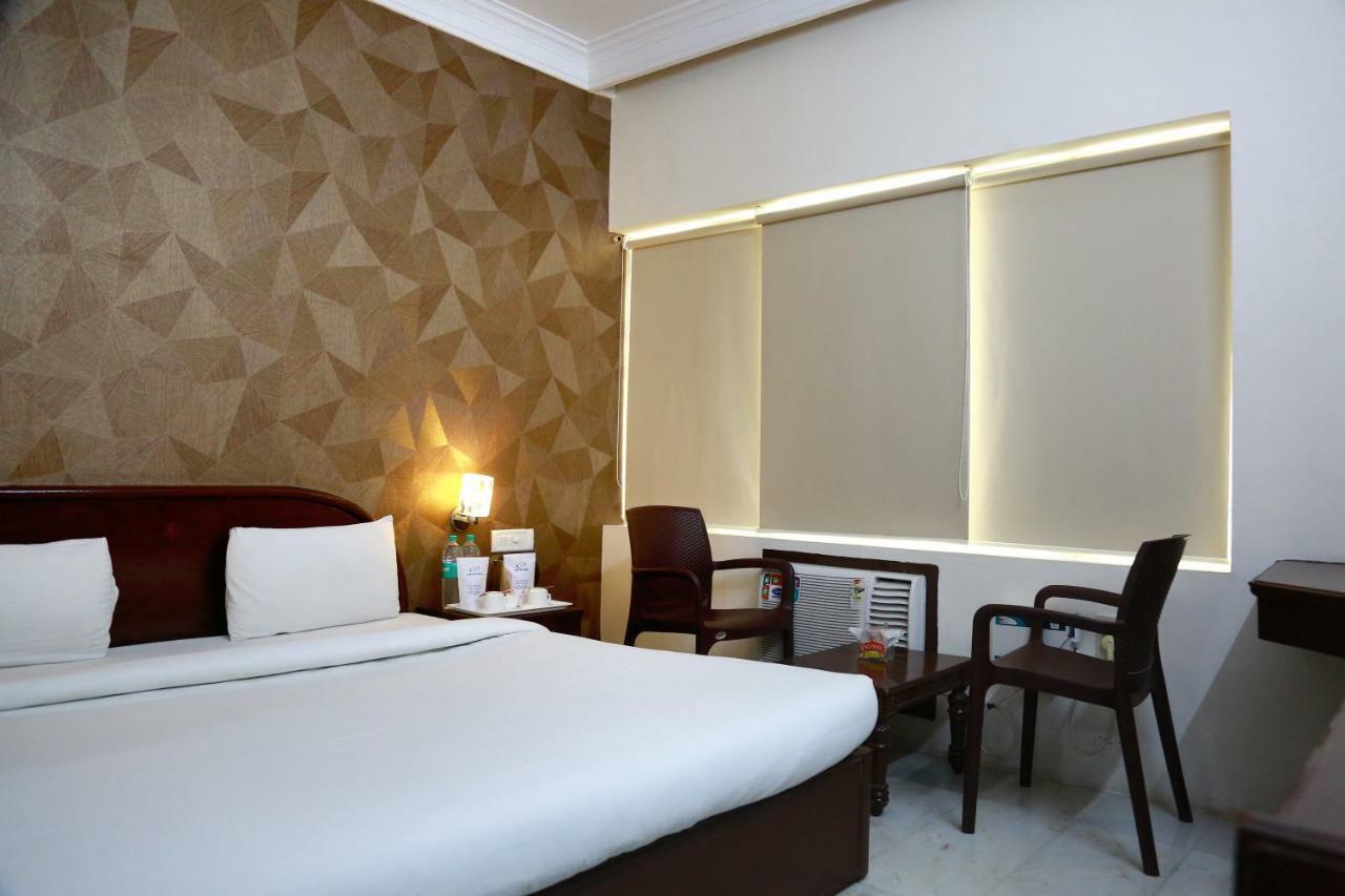 Hotel Shridevi Park Chennai Exterior photo